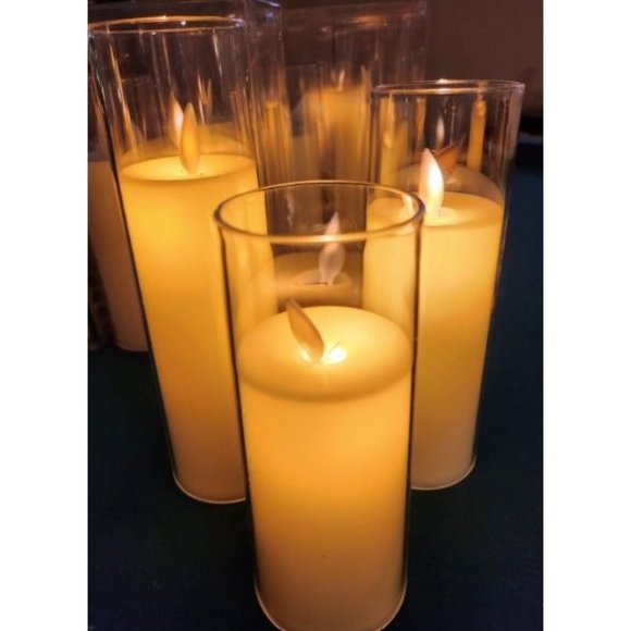 Flickering Flameless Candles Battery Operated with Remote and 2/4/6/8 H - Picture 1 of 2